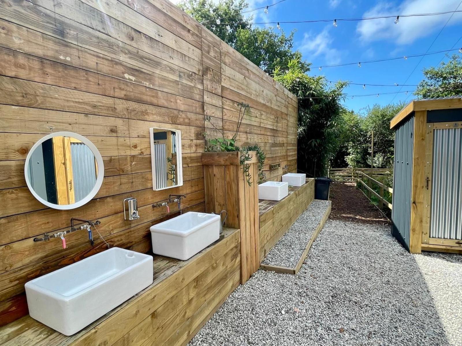 Lakeside Glamping Firecrest St Columb Major Εξωτερικό φωτογραφία